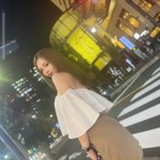 Yeno Colombo escort