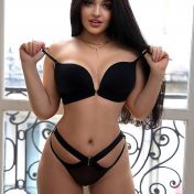 Glory London escort