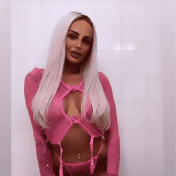 Lola London escort