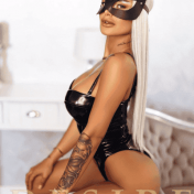 Lola London escort