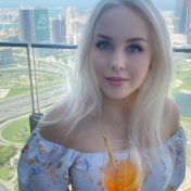 Lola Dubai escort