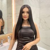 Louise Dubai escort