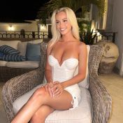 Roxanne Lisbon escort