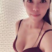 Lily Dubai escort