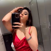 Sara Indian hot Model Escort Dubai escort