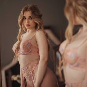 Alexa London escort