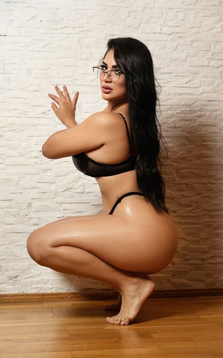 Mariana21y,Sexy Hot Latino Dubai escort