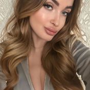 Elvira Dubai escort