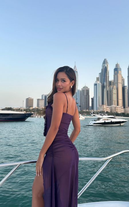 Emilia Dubai escort