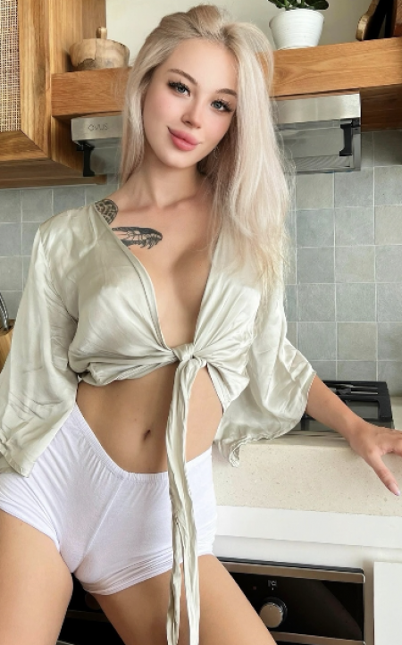 Cristina Dubai escort