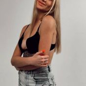 Stasia Dubai escort