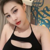 Lily Dubai escort