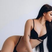 Dorianna Duisburg escort