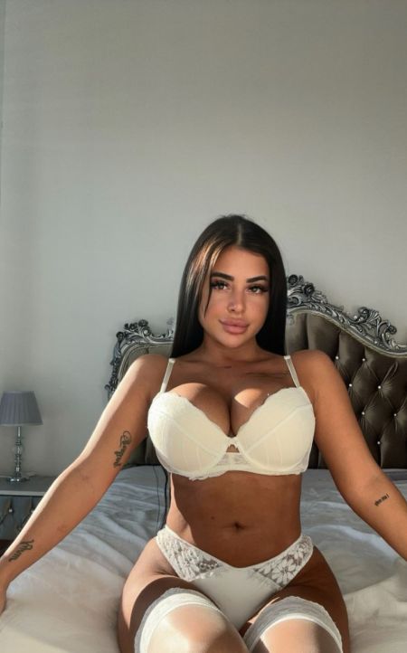 Nour İstanbul escort