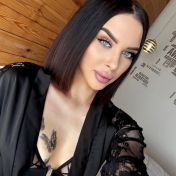 Alina Dubai escort