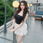 Della Jakarta Raya escort