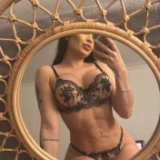 Ruby Paris escort